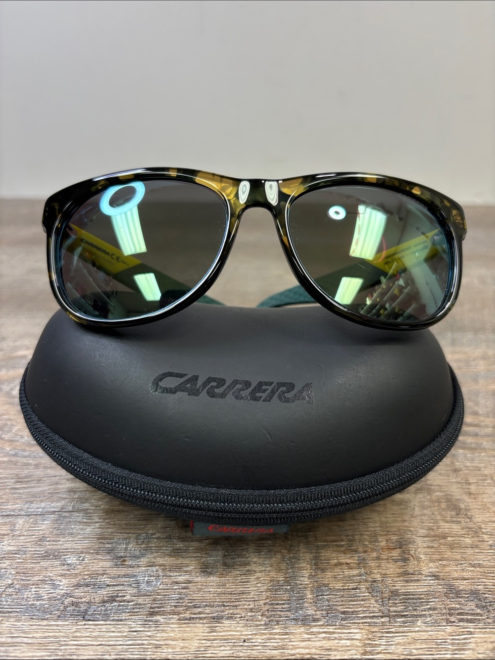 Carrera 5010/S Green Mirror Sunglasses 55□17 145 w/ Case